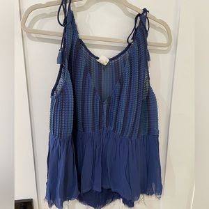 Akemi and Kin textured blue tank